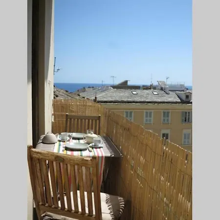 Tres Agreable T4 Au Centre De Bastia *
