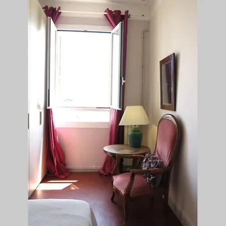 Apartman Tres Agreable T4 Au Centre De Bastia *